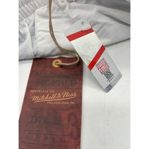 Mitchell & Ness Men's NCAA Nylon Utility Shorts Hampton, XS - Picture 9 of 13